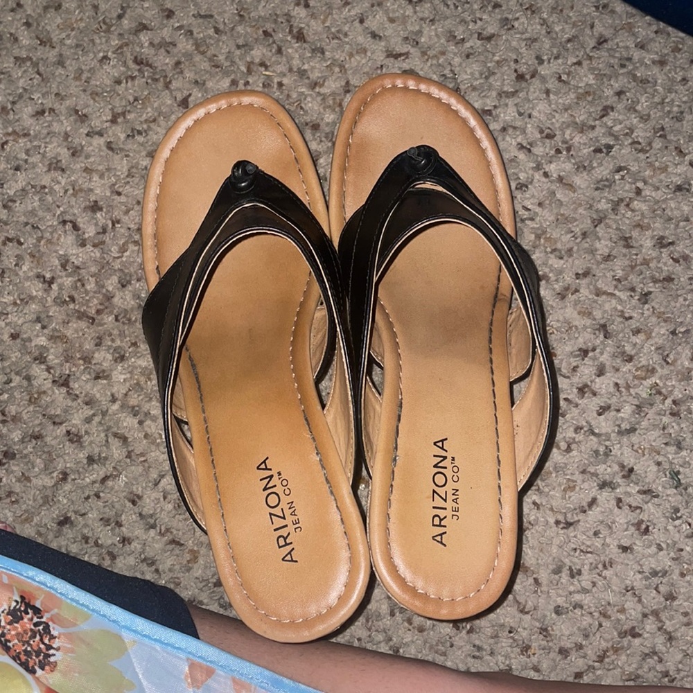 Slide in wedges